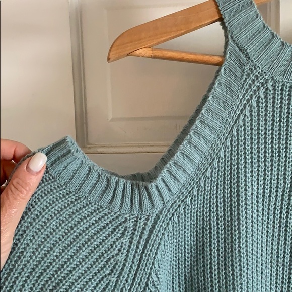 Cold Shoulder Sweater - Picture 3 of 5